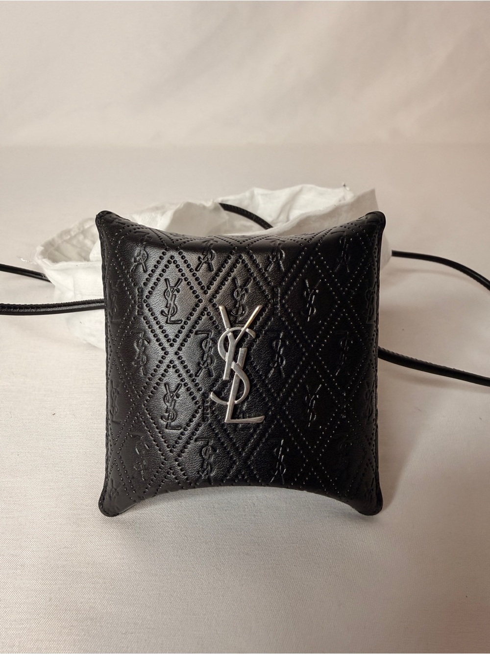 YSL Saint Laurent Unisex Cassandre AirPods Case NWT w/ Gift Box 778123